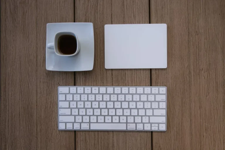 Coffee, Tea, and Healthy Cafe Options