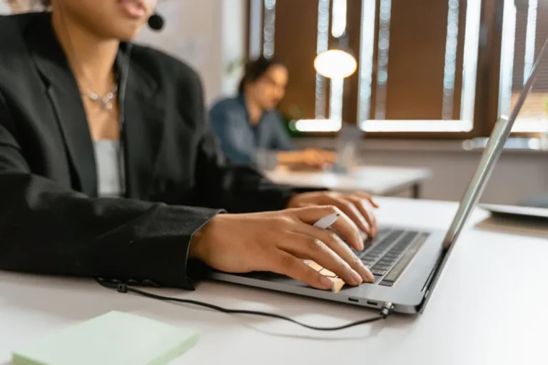 What to Include in a Helpful Article About techsslaash.com